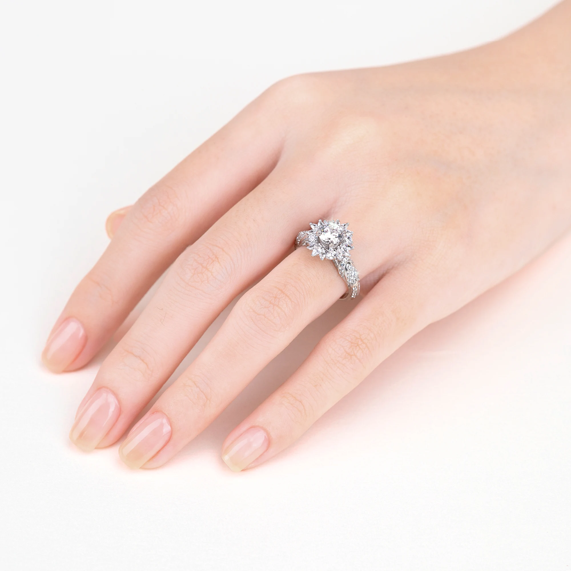 Nhẫn đính hôn Floral Halo NCH2501 6